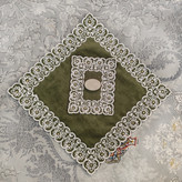 نمای کلی جانماز مخمل نگین دار سبز زیتونی37سانتی