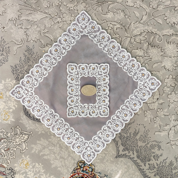 نمای کلی جانماز مخمل نگین دار طوسی طرح شکوه