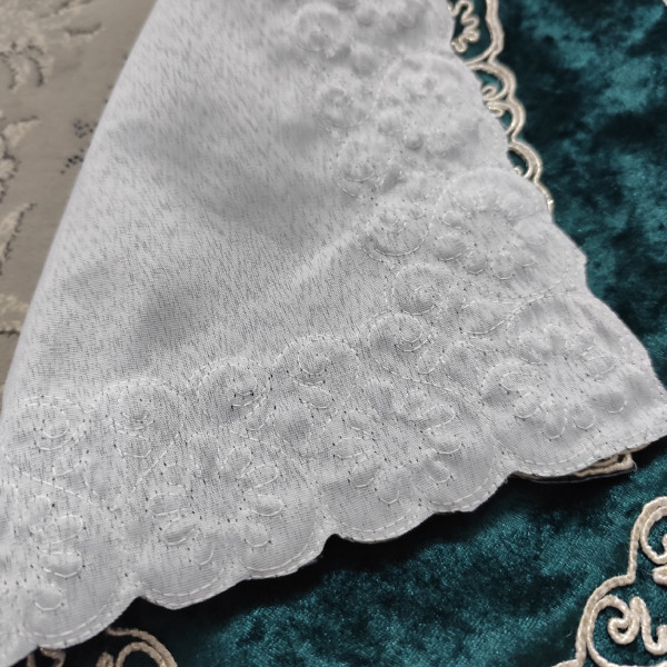 نمای استرکاری شده جانماز سبزمخمل